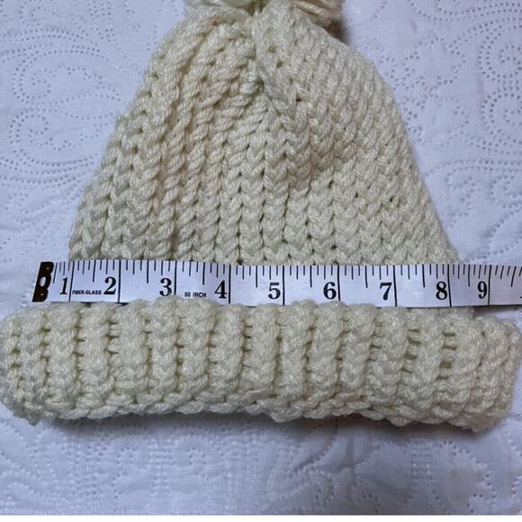Handmade Knit Hat And Mittens Set - Picture 3 of 9